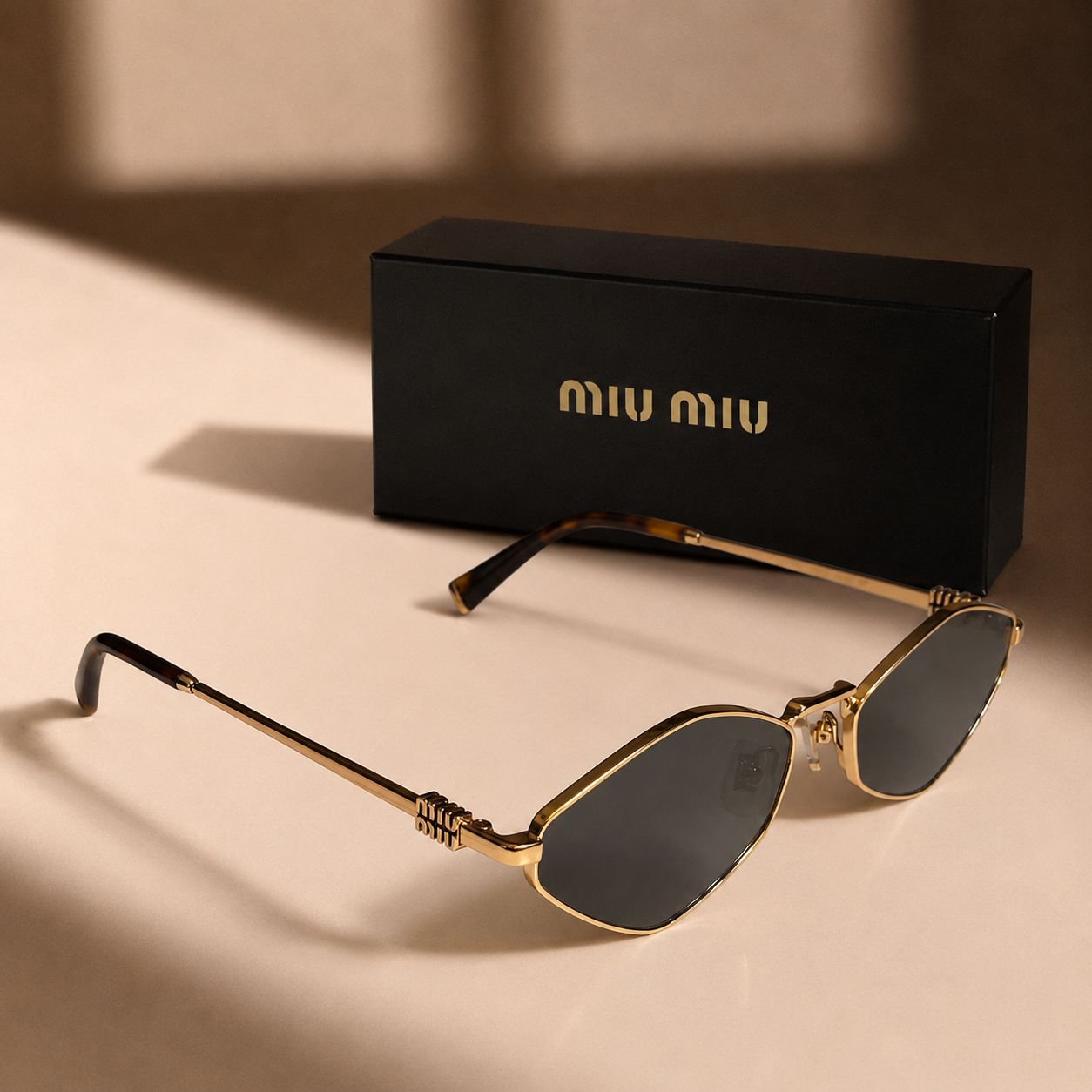 MIU MIU Sunglasses